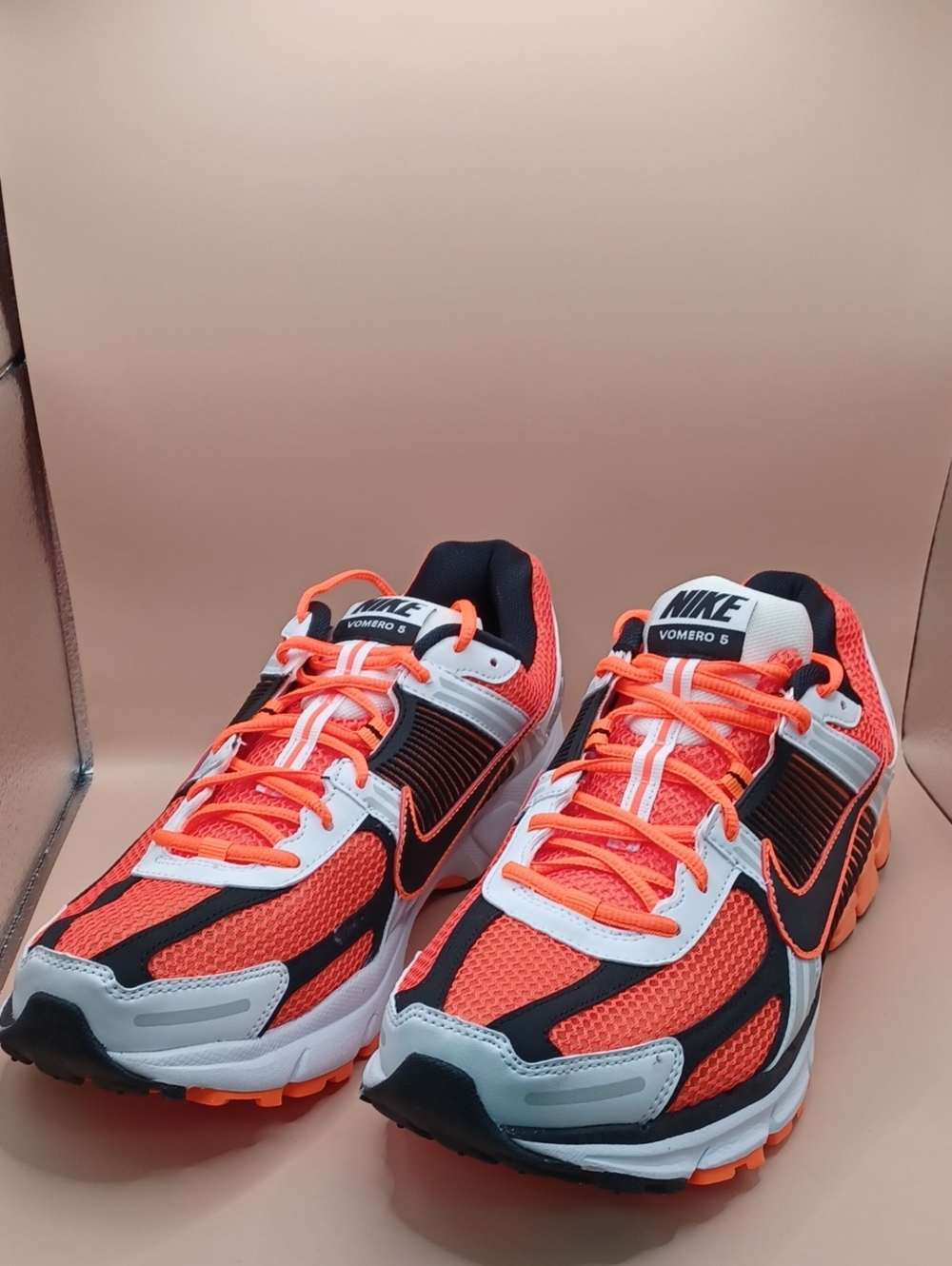 Nike Zoom Vomero 5 Sneaker-Orange/Black/White Size M:11.5 W:13 US FB9149-800